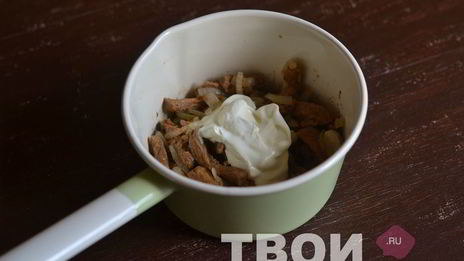 мясо в белом соусе