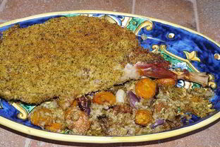 Нога ягненка, запеченная под пряной корочкой