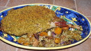 Нога ягненка, запеченная под пряной корочкой