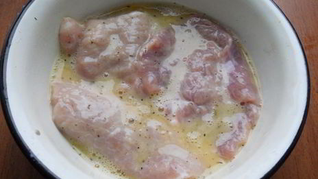 сочные свиные отбивные с сыром