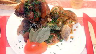 Свиная рулька в духовке