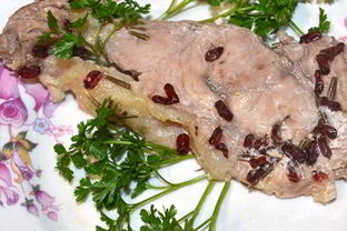 Свинина с барбарисом в духовке