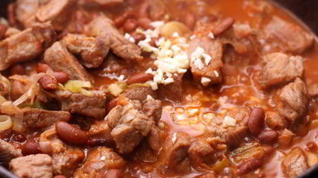 свинина с фасолью