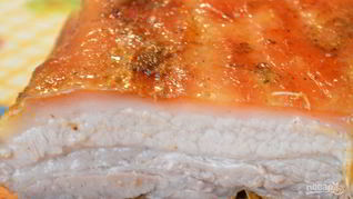 Свиной подчеревок в духовке