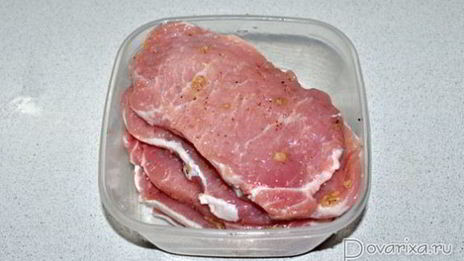 свиные отбивные в кукурузной муке