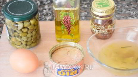 телятина под соусом из тунца