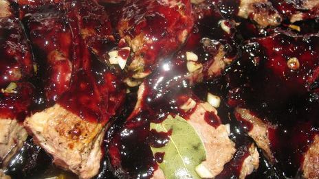 телятина в смородиново-винном соусе