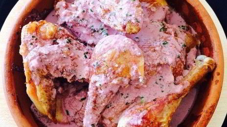 цыпленок под соусом из ежевики