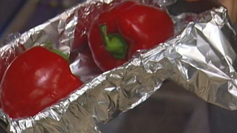 цыпленок с соусом из помидоров и перца