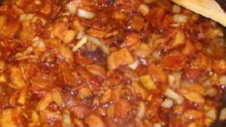 жареная колбаса с картофелем