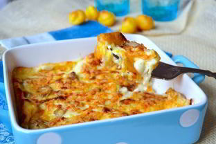 Ньокки-суфле под грибным соусом бешамель