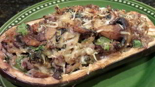 Баклажаны, фаршированные фаршем и грибами