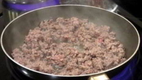 баклажаны, фаршированные фаршем и грибами