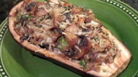 баклажаны, фаршированные фаршем и грибами