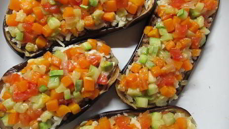 баклажаны фаршированные мясом и овощами