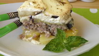 Баклажаны с фаршем и картошкой