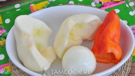 фаршированная курица с патиссонами в рукаве