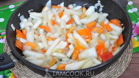 фаршированная курица с патиссонами в рукаве