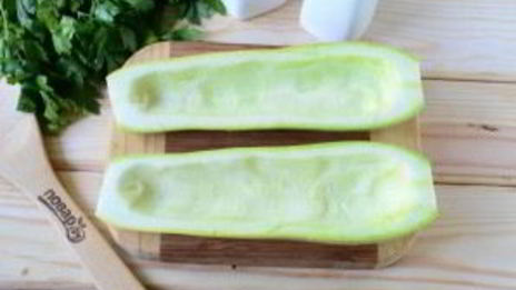 кабачки, фаршированные куриной грудкой