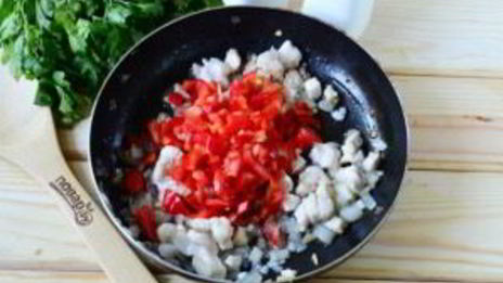 кабачки, фаршированные куриной грудкой