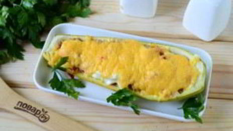 кабачки, фаршированные куриной грудкой