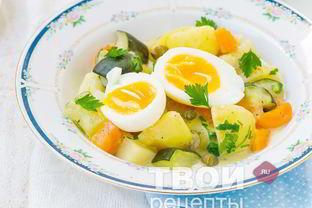 Кабачки тушеные с овощами