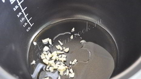 кабачки тушеные в морковном соке c чечевицей