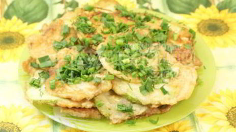 кабачки в кляре с зеленью