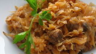 Капуста, тушеная с рыбой