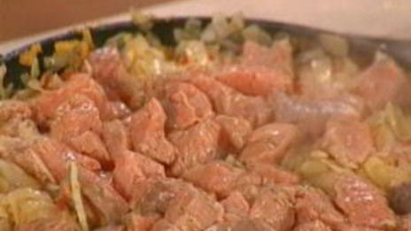 капуста, тушеная с рыбой