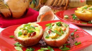 Картофель, фаршированный в средиземноморском стиле