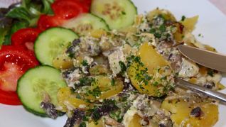 Картофель с грибами запеченный в мультиварке