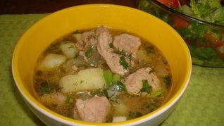 Картофель, тушенный со свининой