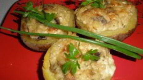 картофель, запеченный с грибами и сыром