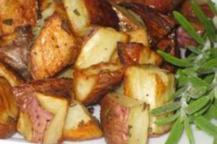 Картофель запеченный в духовке с розмарином