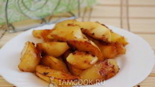 Картофельные дольки, запеченные с чесноком и соевым соусом