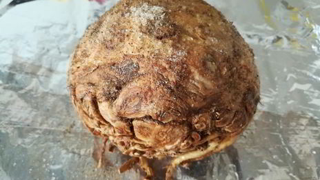 корень сельдерея, запеченный в духовке