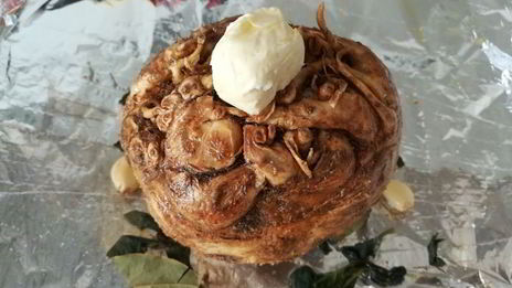 корень сельдерея, запеченный в духовке