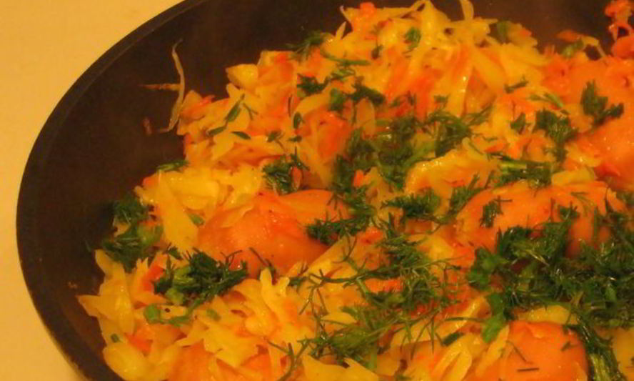 Рецепт тушеная капуста с сосисками