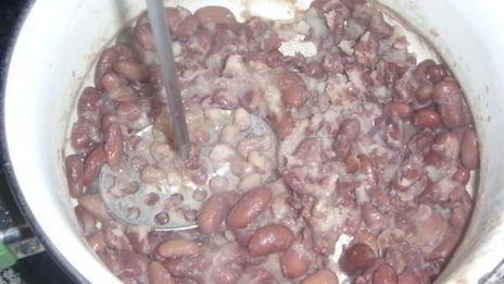 тушеная красная фасоль