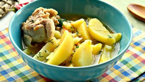 тушеный картофель с куриным мясом