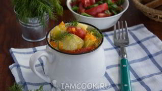 Тушеные кабачки с помидорами в мультиварке