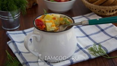 тушеные кабачки с помидорами в мультиварке