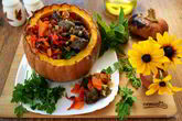 Тыква фаршированная мясом и овощами