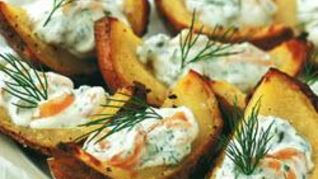 Запеченный картофель с начинкой из семги