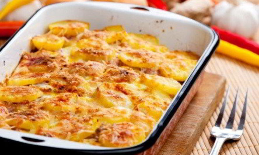 Рецепт запеченный картофель в сливках и чесноке