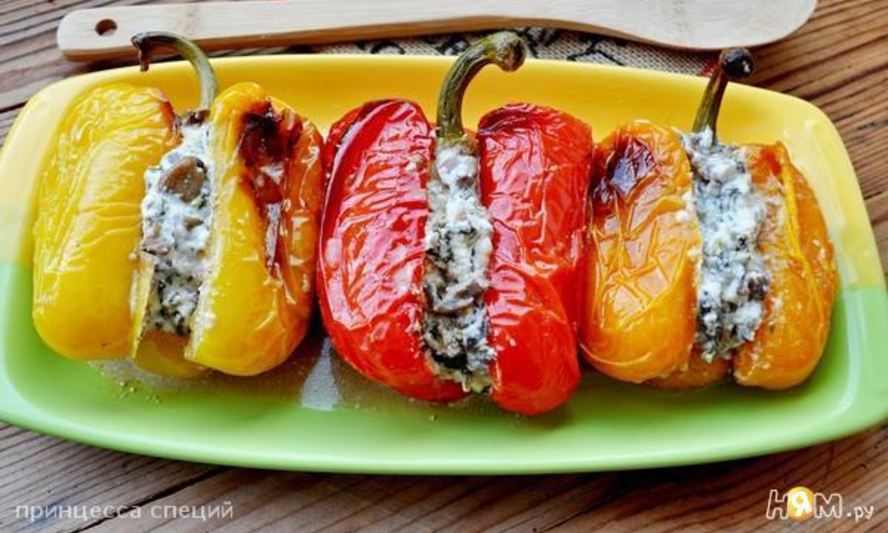 Рецепт запеченный перец, фаршированный вешенками и сыром