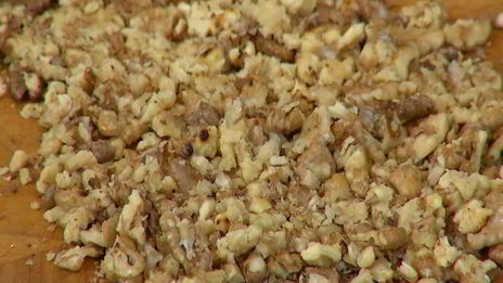 запеченный сладкий перец с грецкими орехами