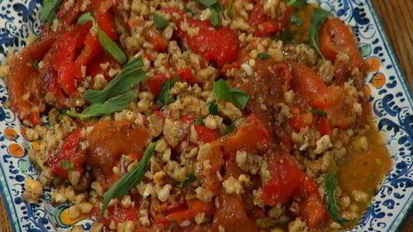 запеченный сладкий перец с грецкими орехами