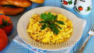 Жареная капуста с яйцом